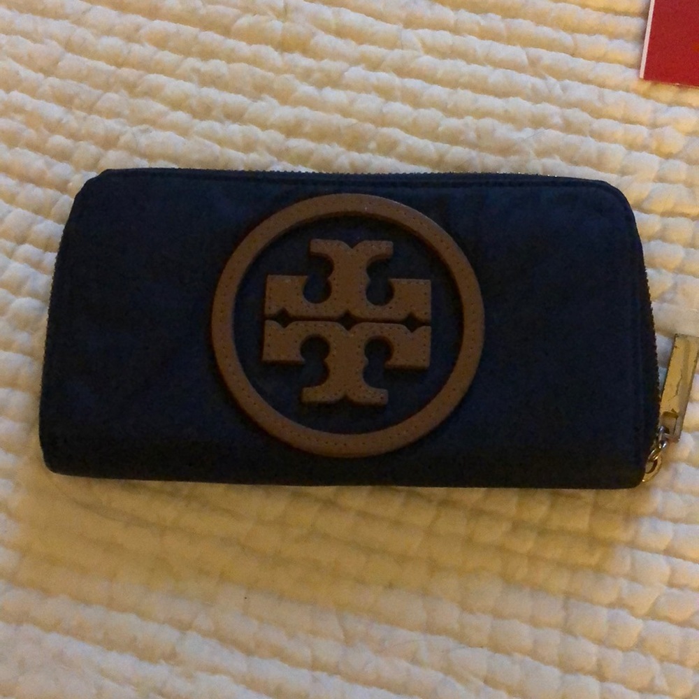 Authentic Tory Burch wallet